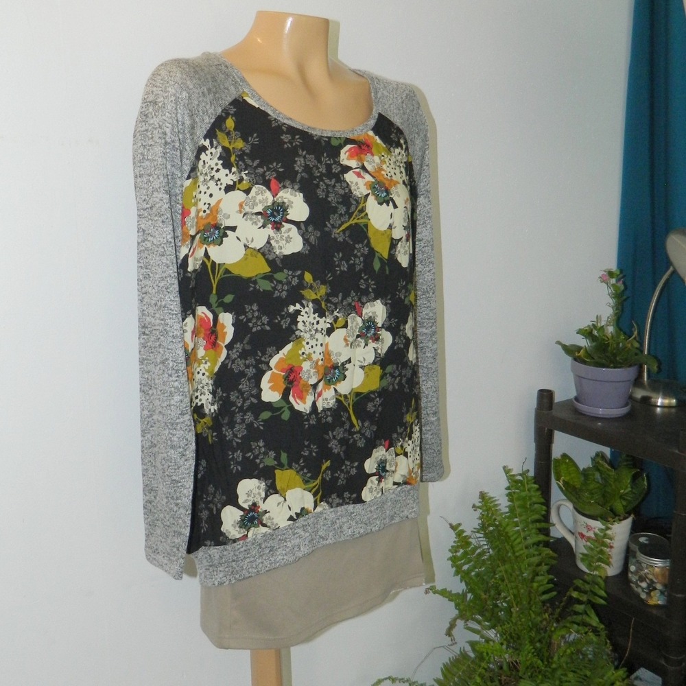 KUT from the Kloth Mixed Media Top Womens Medium Black Floral Raglan Sleeve